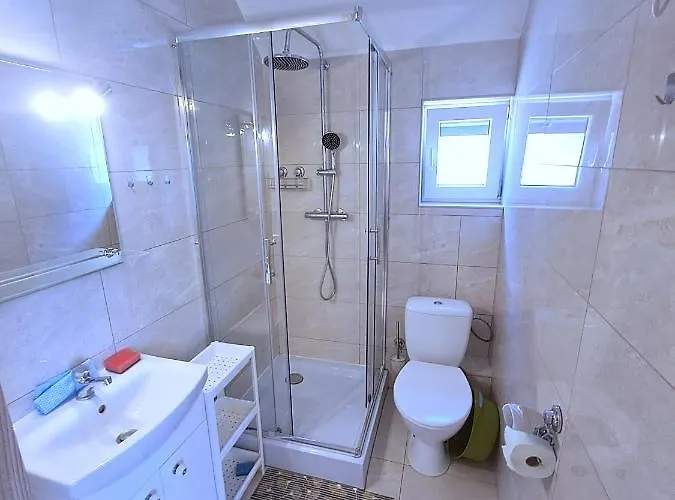 Tatil Evi Zefir Nad Morzem I Jeziorem Jezierzany