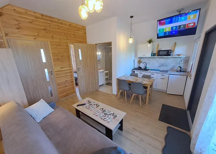 Zefir Nad Morzem I Jeziorem Tatil Evi Jezierzany